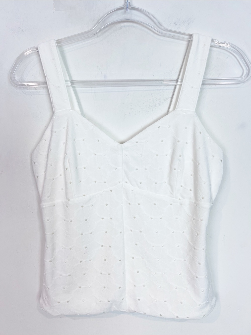 CABI WHITE EYELET SLEEVELESS TANK TOP STYLE 6561 SZ XS SPRING 2024